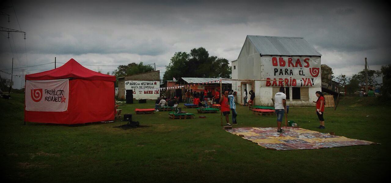 carpa roja obras